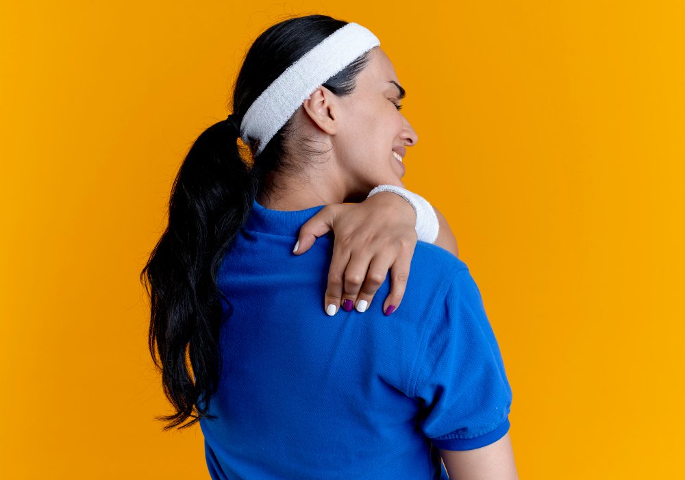 A Complete Guide to Shoulder Injuries: Symptoms, Causes, Diagnosis, and Treatment