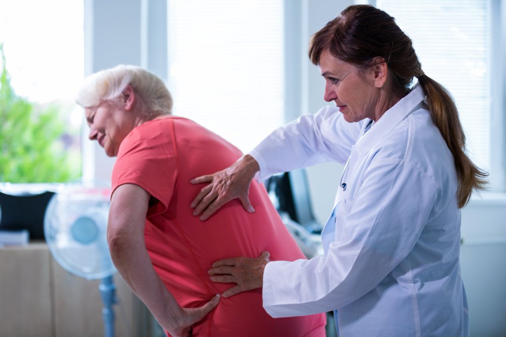 Osteopenia: Causes, Symptoms, Diagnosis, and Treatment